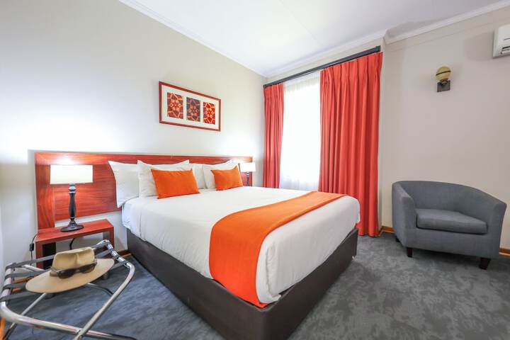 Room 7 of 44