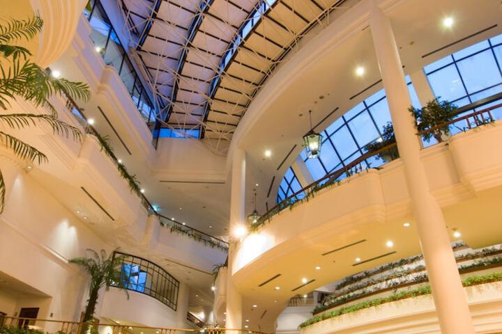 Guest Lobby