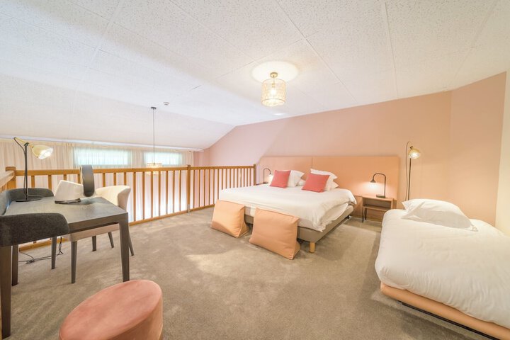 Room 7 of 38