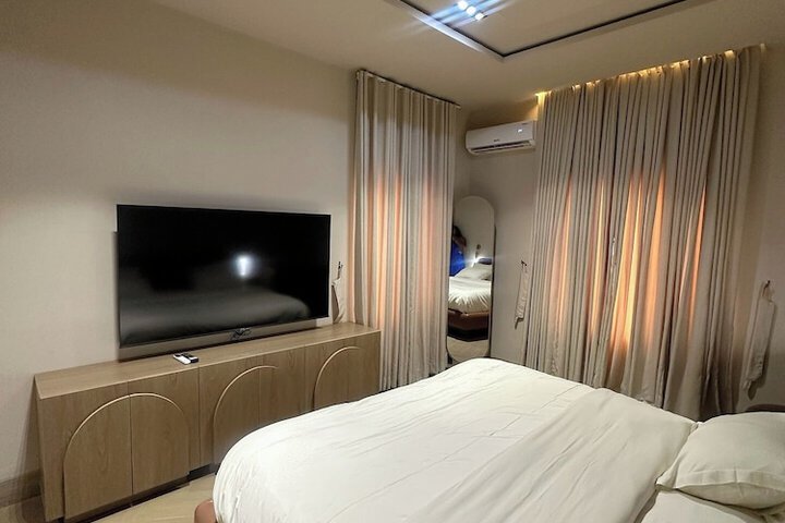 Room 3 of 22