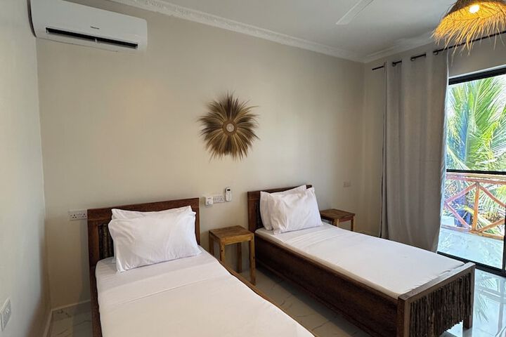 Room 40 of 63