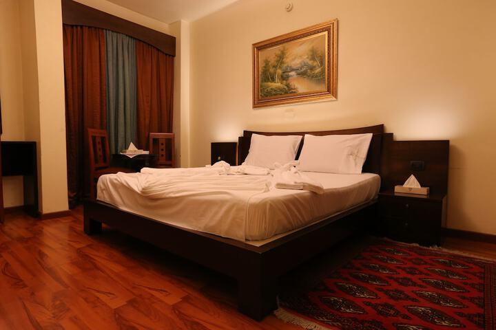 Room 12 of 60