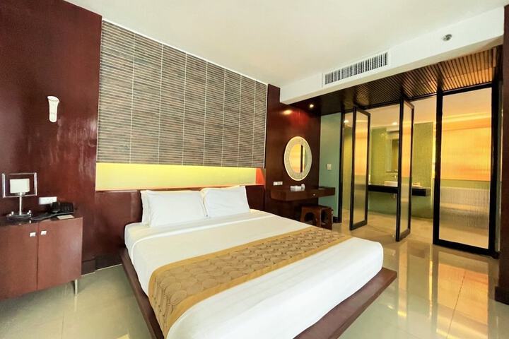 Room 48 of 210
