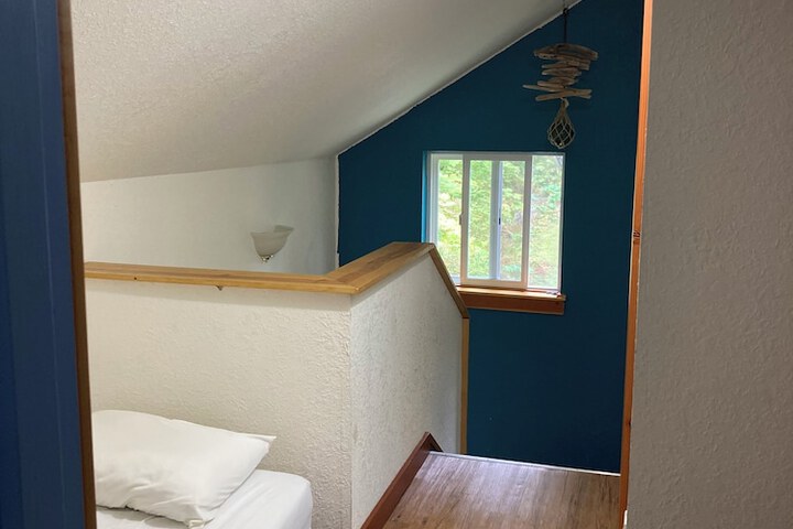Room 26 of 79