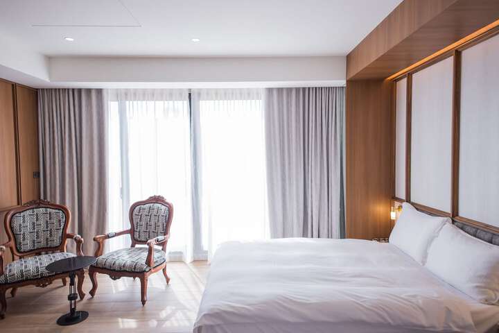 Room 68 of 243