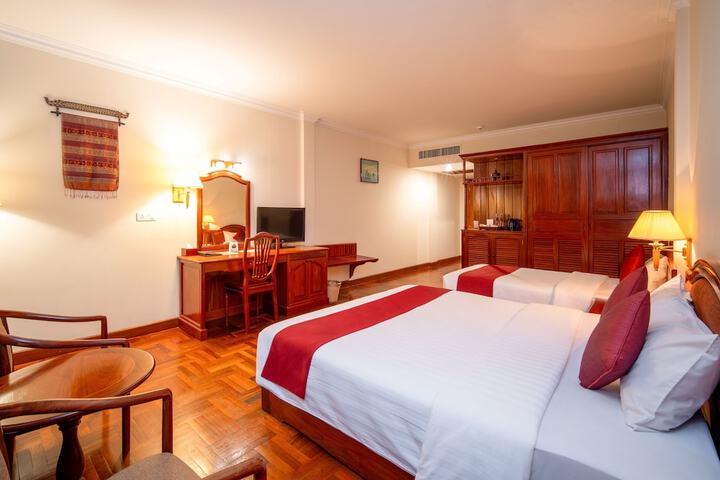 Room 55 of 169