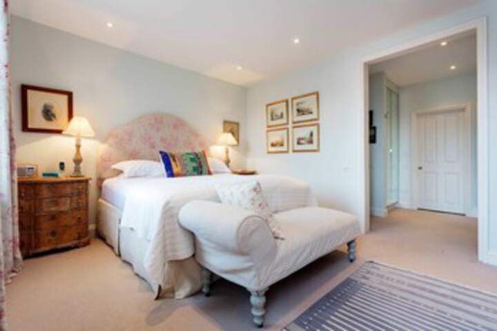 Room 15 of 21