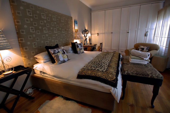 Room 13 of 31