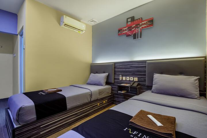 Room 14 of 36