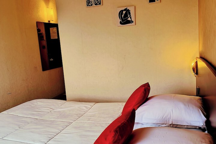 Room 31 of 113