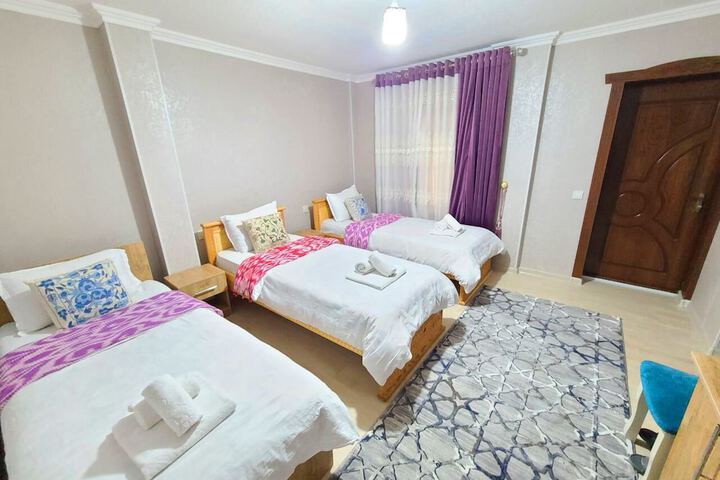 Room 46 of 102