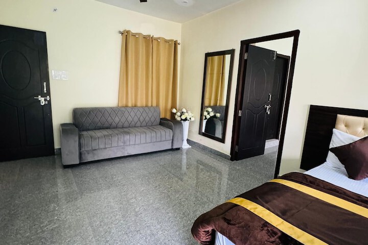 Room 19 of 41