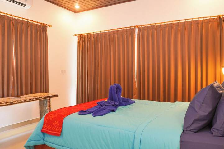 Room 4 of 35