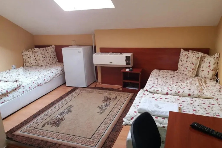 Room 24 of 26