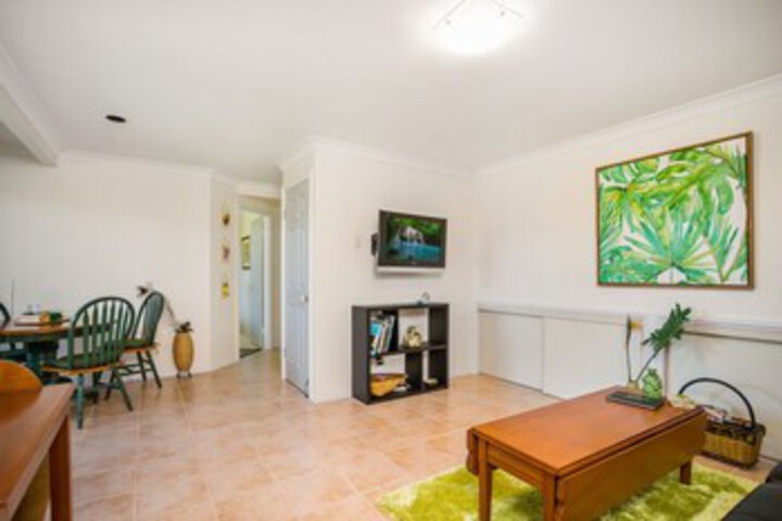 Room 7 of 16