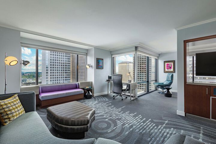 Room 43 of 136