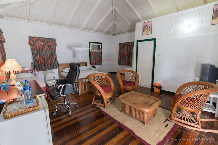 Room 4 of 46