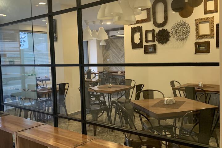 Dining Photos