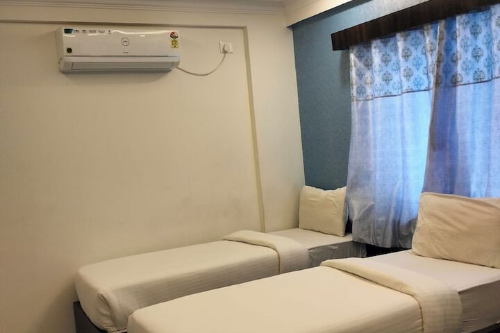 Room 16 of 45