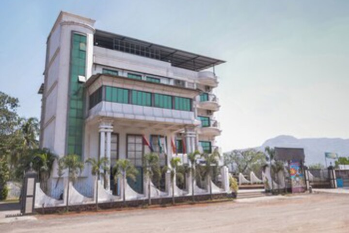 Oyo 12204 Hotel Sai Sagar