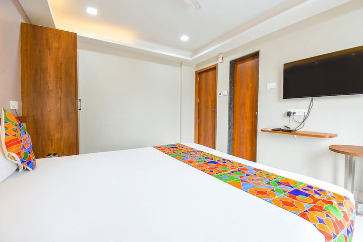 Room 8 of 29