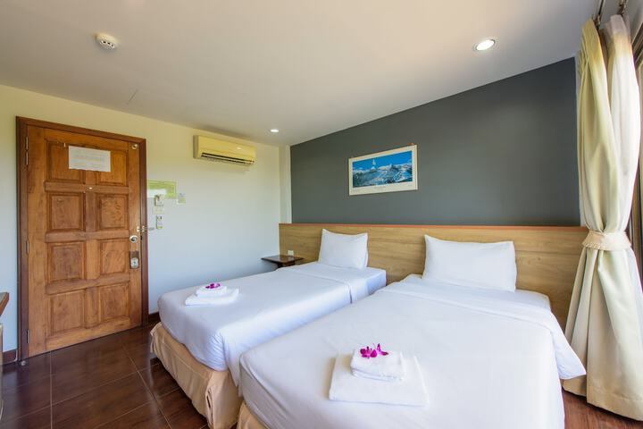 Room 15 of 72