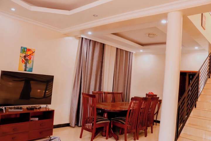 Room 21 of 28