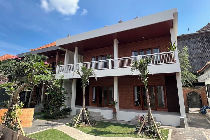 Hotel 33 of 42