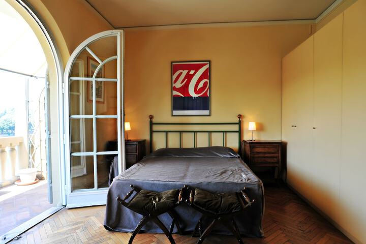 Room 2 of 333