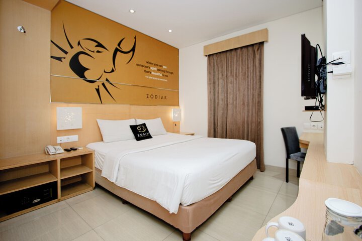 Room 6 of 25