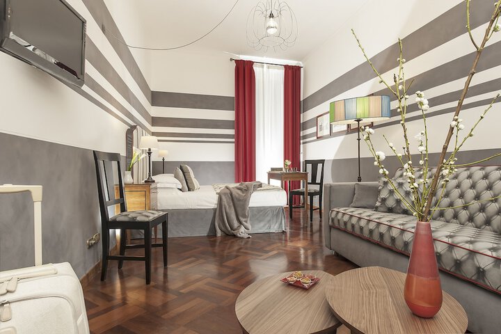 Room 10 of 37