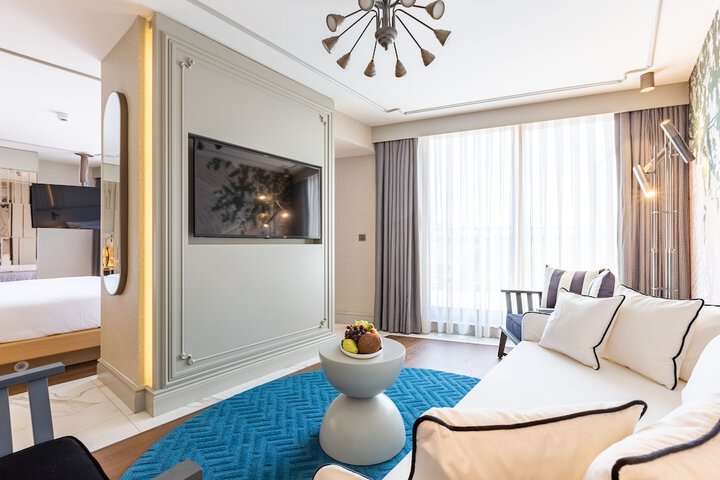Room 60 of 194