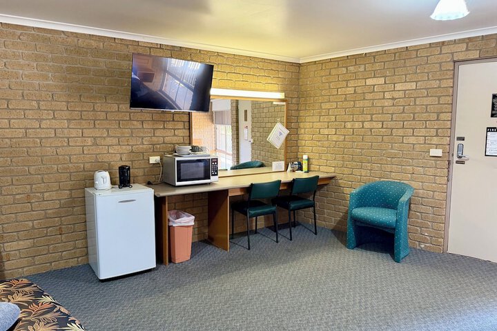 Room 14 of 51