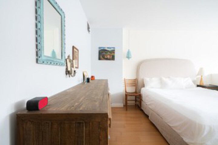 Room 17 of 26