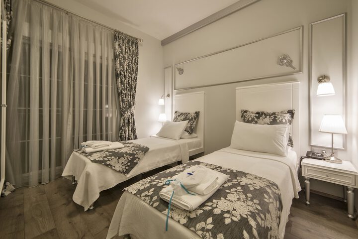 Room 14 of 29