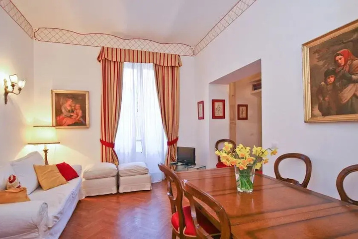 Room 4 of 14