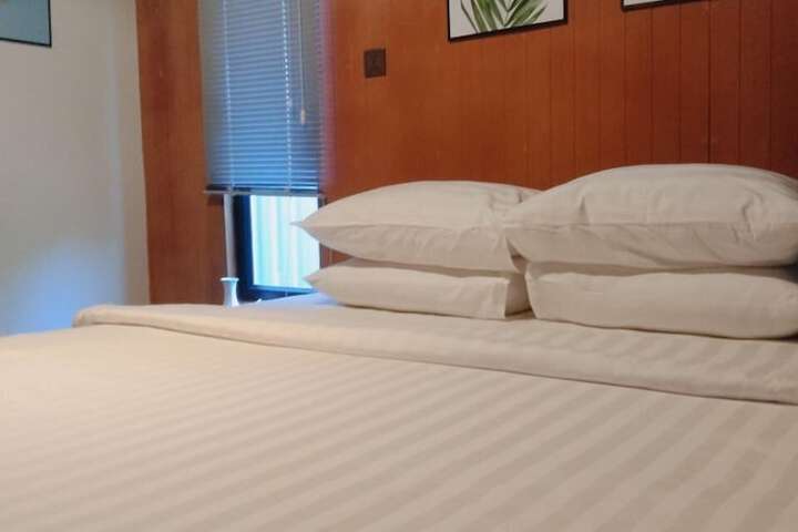 Room 20 of 161