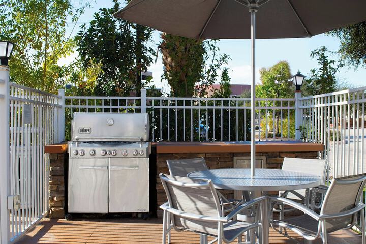 BBQ/picnic area