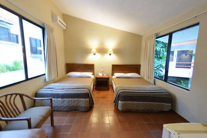 Room 2 of 79