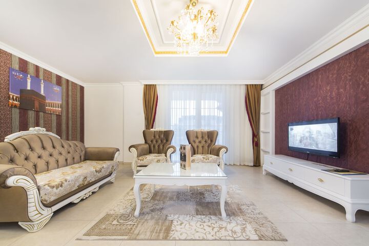 Room 15 of 141