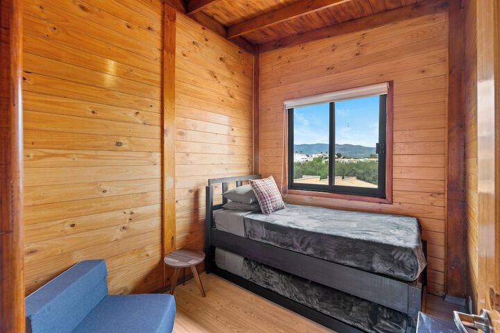 Room 5 of 40