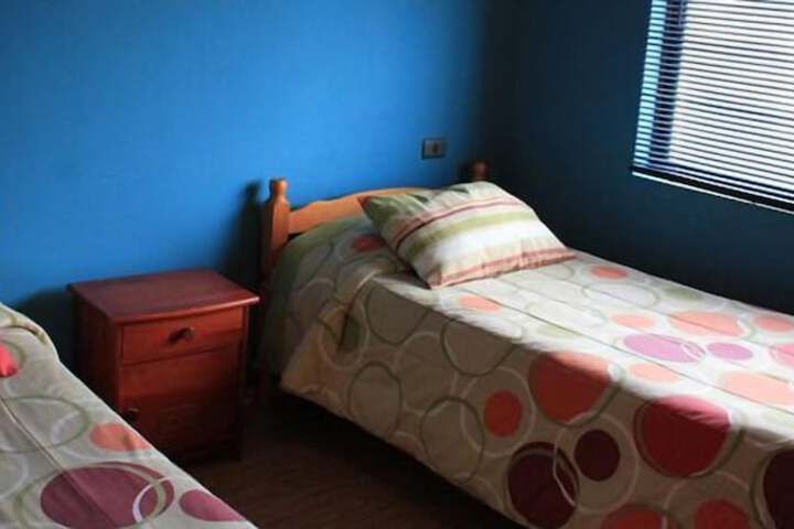 Room 6 of 18