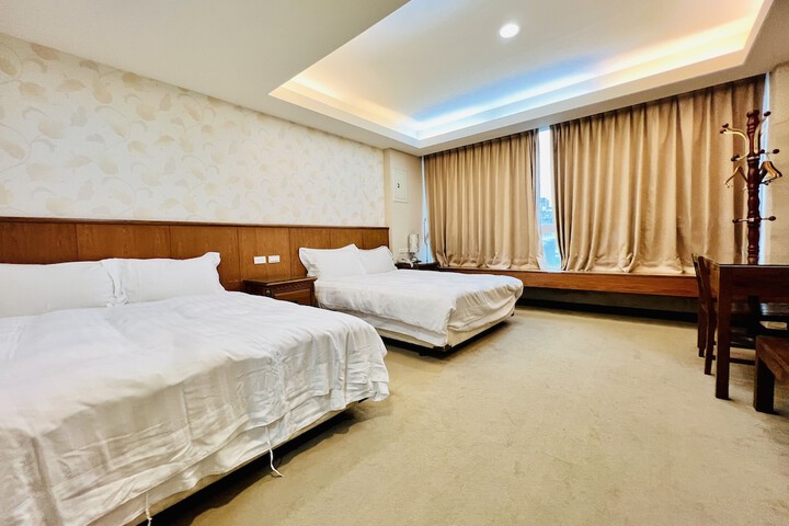 Room 21 of 36