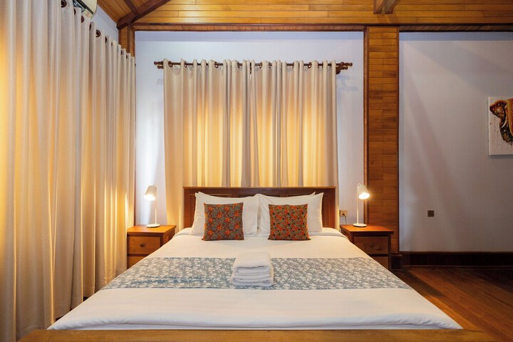 Room 14 of 30