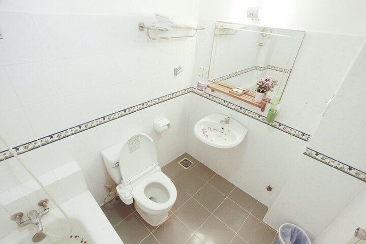 Room 21 of 24