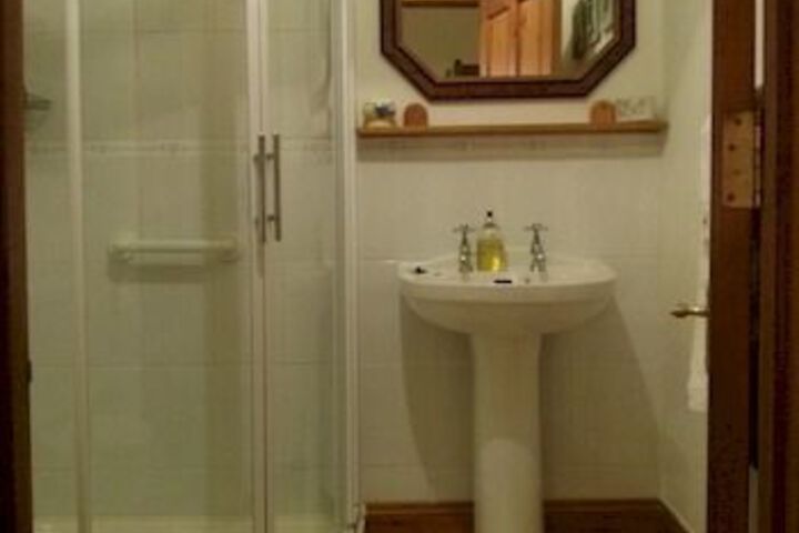 Room 4 of 23