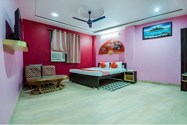Room 5 of 26