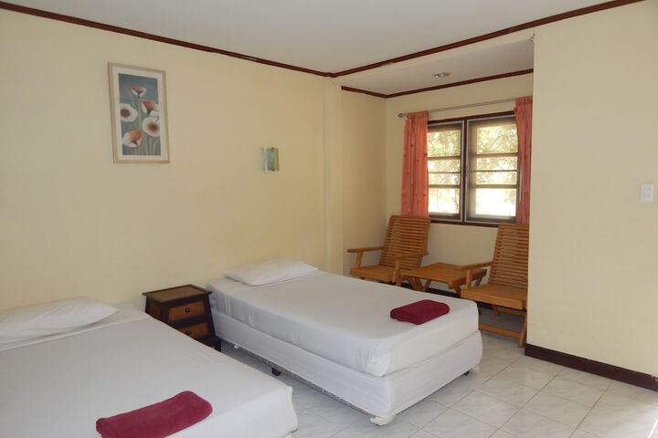 Room 21 of 51