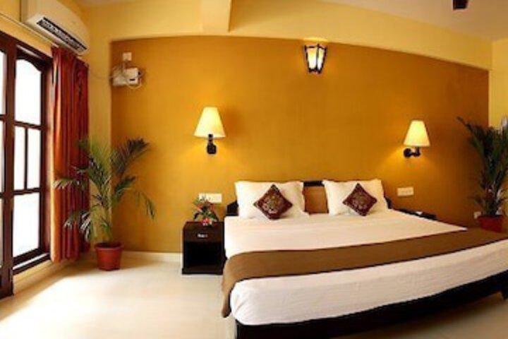 Room 4 of 44