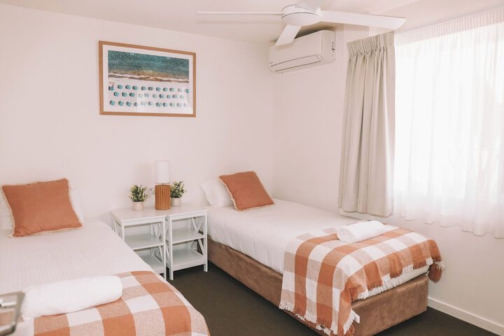 Room 5 of 35